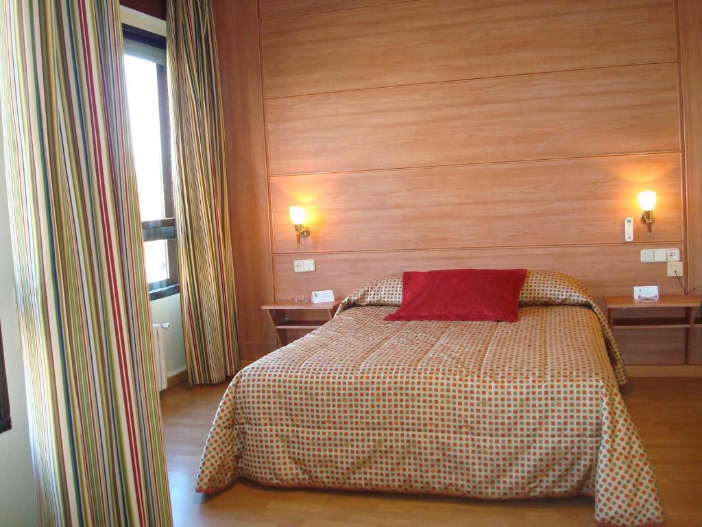 Double or Twin Room,62454775:JPEG